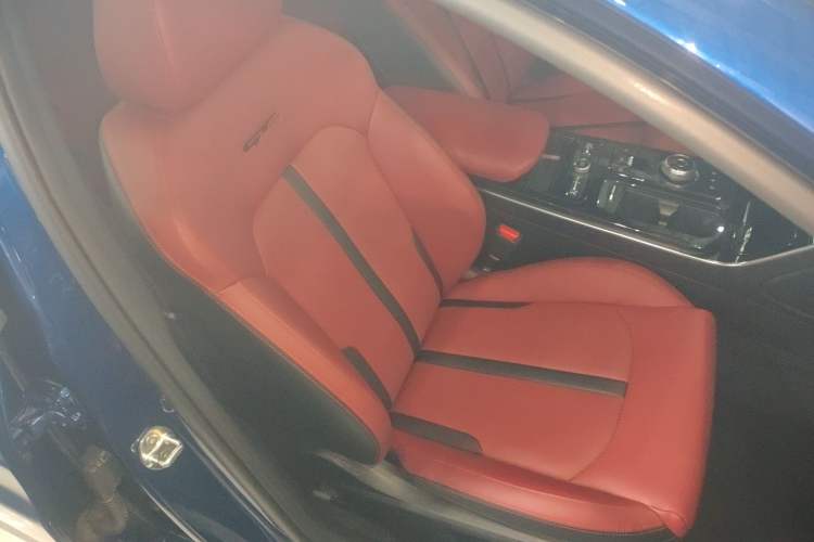 Used Kia K5 2021 380T GT-Line Flagship Edition Right Front Seat