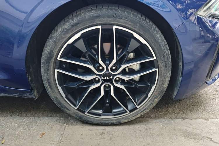 Used Kia K5 2021 380T GT-Line Flagship Edition Right Front Wheel Hub