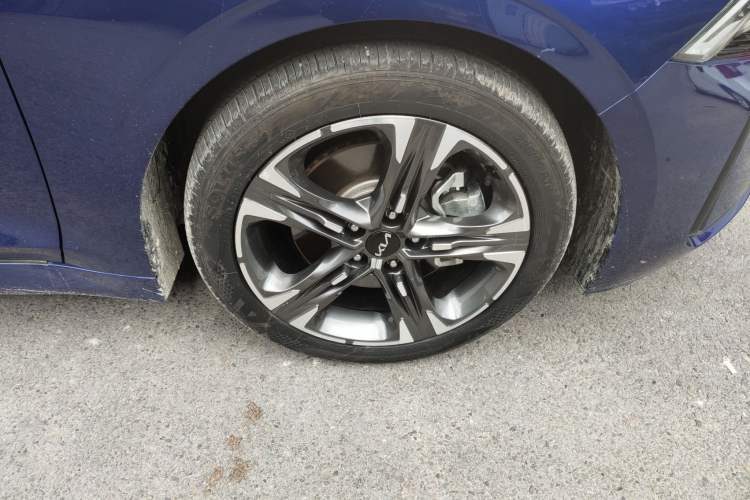 Used Kia K5 2021 380T GT-Line Refreshed Edition Right Front Wheel Hub