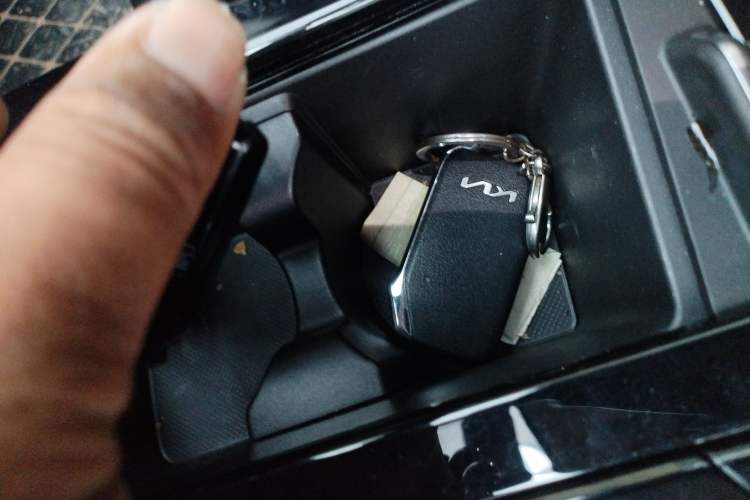 Used Kia K5 2021 270T CVVD Refreshed Edition Vehicle Key