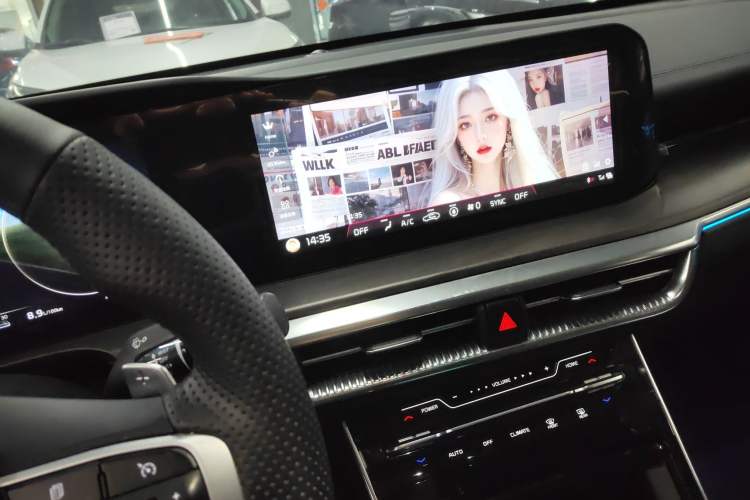 Used Kia K5 2021 380T GT-Line Refreshed Edition Audio And AC Panel