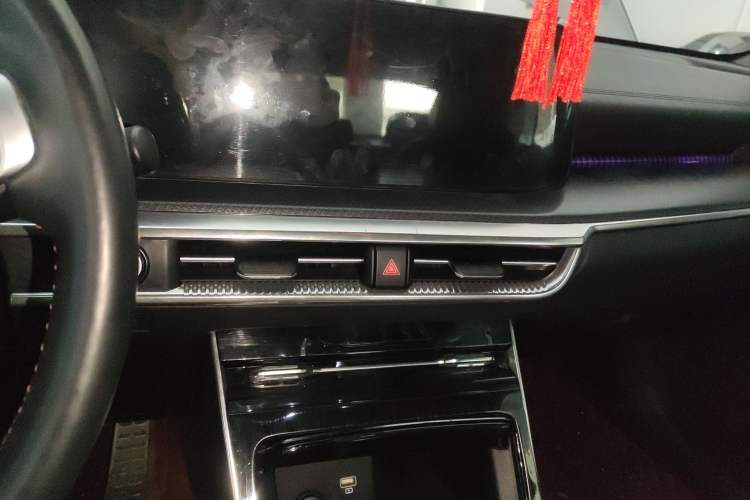 Used Kia K5 2021 380T GT-Line Flagship Edition Audio And AC Panel