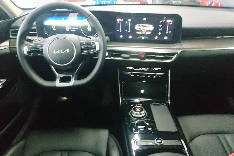 Used Kia K5 2021 270T CVVD Refreshed Edition Audio And AC Panel