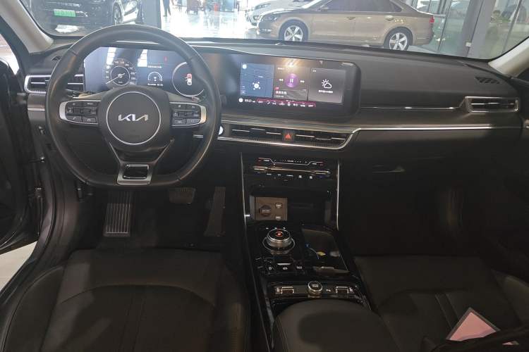 Used Kia K5 2021 380T GT-Line Refreshed Edition Center Console