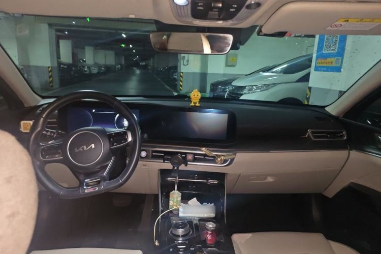 Used Kia K5 2021 380T GT-Line Refreshed Edition Center Console