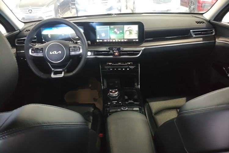 Used Kia K5 2021 270T CVVD Refreshed Edition Center Console