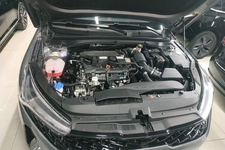 Used Kia K5 2021 270T CVVD Refreshed Edition Engine Bay