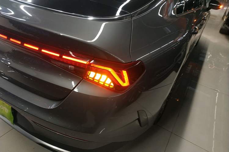Used Kia K5 2021 270T CVVD Refreshed Edition Exterior 3