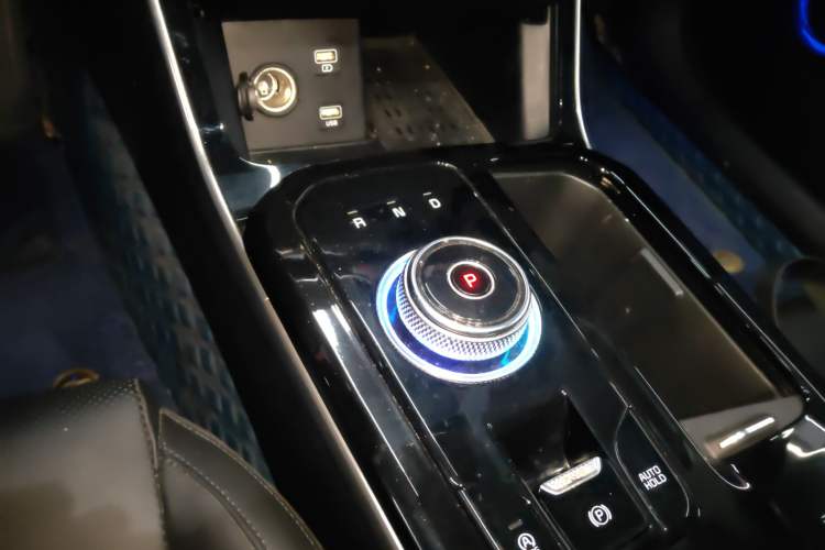 Used Kia K5 2021 380T GT-Line Refreshed Edition Gear Lever