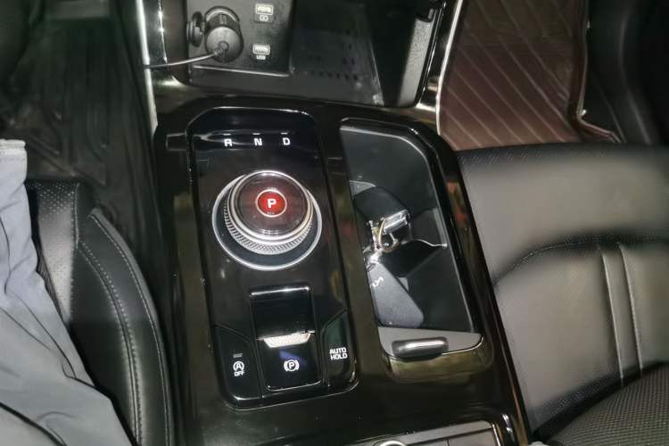 Used Kia K5 2021 270T CVVD Refreshed Edition Gear Lever