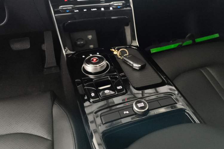 Used Kia K5 2021 270T CVVD Refreshed Edition Gear Lever