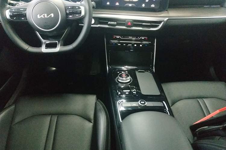 Used Kia K5 2021 270T CVVD Refreshed Edition Gear Lever