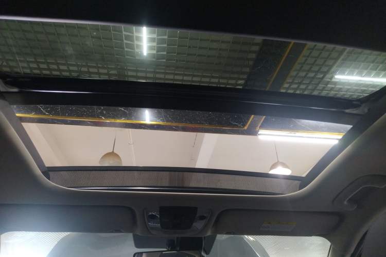 Used Kia K5 2021 380T GT-Line Refreshed Edition Headliner