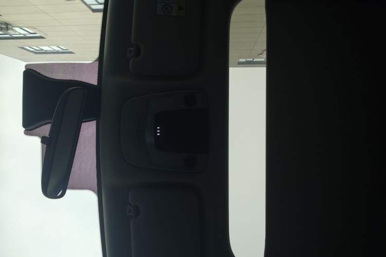 Used Kia K5 2021 380T GT-Line Refreshed Edition Headliner
