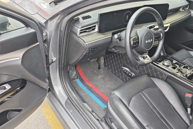 Used Kia K5 2021 380T GT-Line Refreshed Edition Interior 10