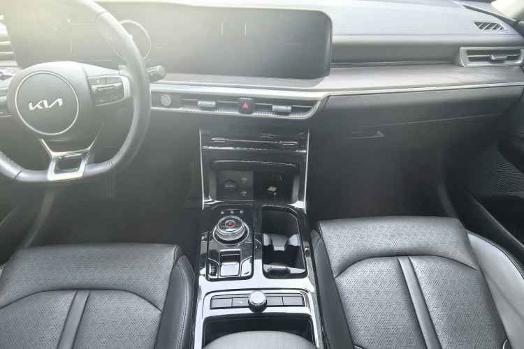 Used Kia K5 2021 270T CVVD Refreshed Edition Interior 2