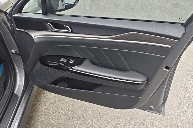 Used Kia K5 2021 380T GT-Line Refreshed Edition Interior 5
