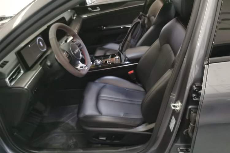 Used Kia K5 2021 270T CVVD Refreshed Edition Left Front Seat