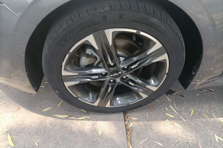 Used Kia K5 2021 270T CVVD Refreshed Edition Left Front Wheel Hub