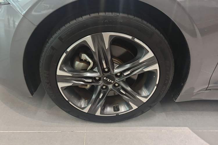 Used Kia K5 2021 380T GT-Line Refreshed Edition Left Front Wheel Hub