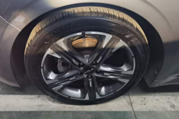 Used Kia K5 2021 270T CVVD Refreshed Edition Left Front Wheel Hub