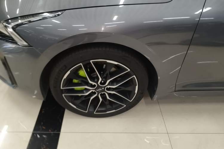 Used Kia K5 2021 380T GT-Line Refreshed Edition Left Front Wheel Hub