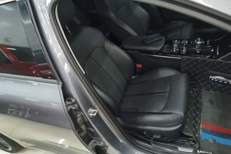 Used Kia K5 2021 380T GT-Line Refreshed Edition Right Front Seat