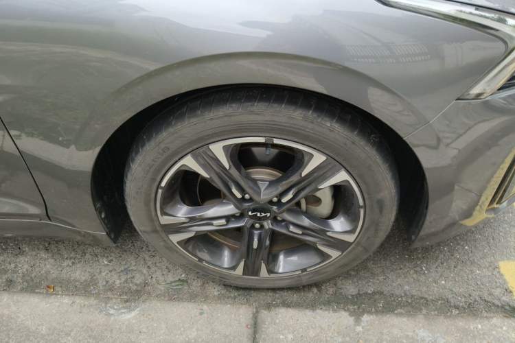 Used Kia K5 2021 380T GT-Line Refreshed Edition Right Front Wheel Hub