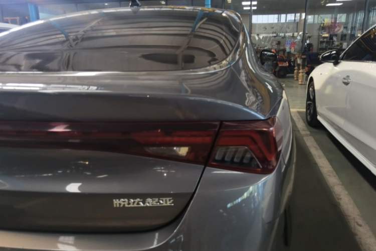 Used Kia K5 2021 270T CVVD Refreshed Edition Right Rear Taillight