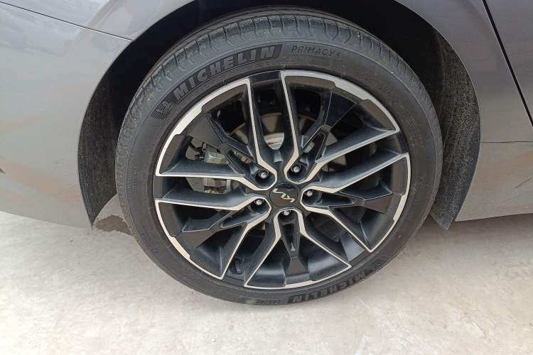 Used Kia K5 2021 380T GT-Line Flagship Edition Right Rear Wheel Hub