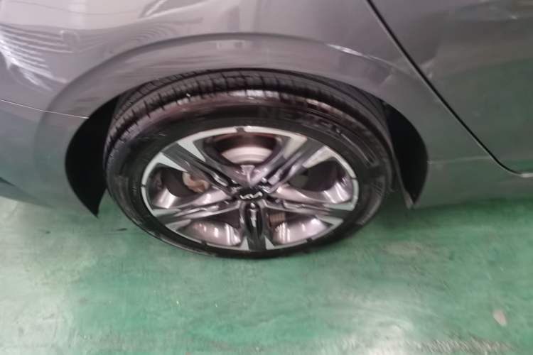 Used Kia K5 2021 270T CVVD Refreshed Edition Right Rear Wheel Hub
