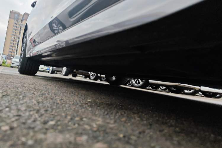 Used Kia K5 2021 270T CVVD Refreshed Edition Right Side Sill