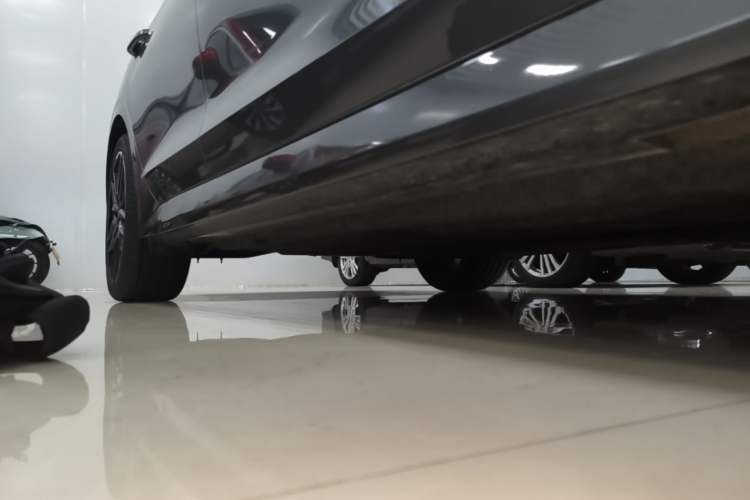 Used Kia K5 2021 380T GT-Line Refreshed Edition Right Side Sill