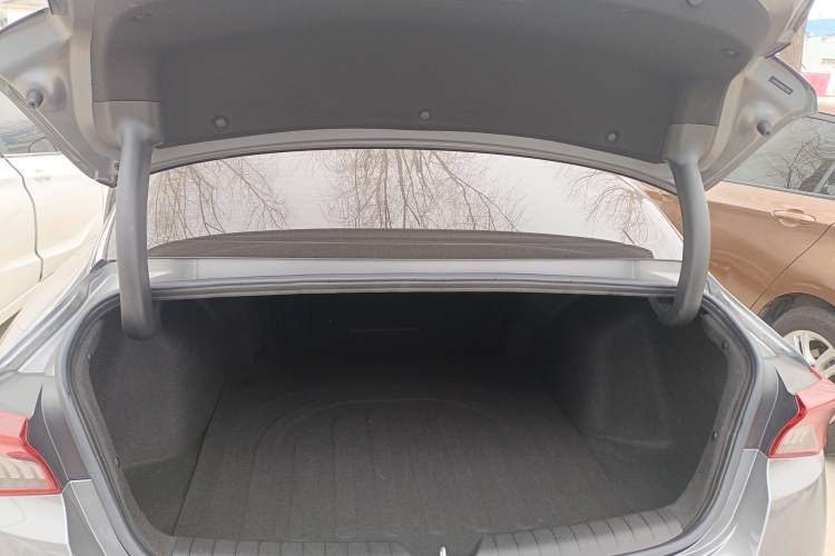 Used Kia K5 2021 380T GT-Line Flagship Edition Trunk