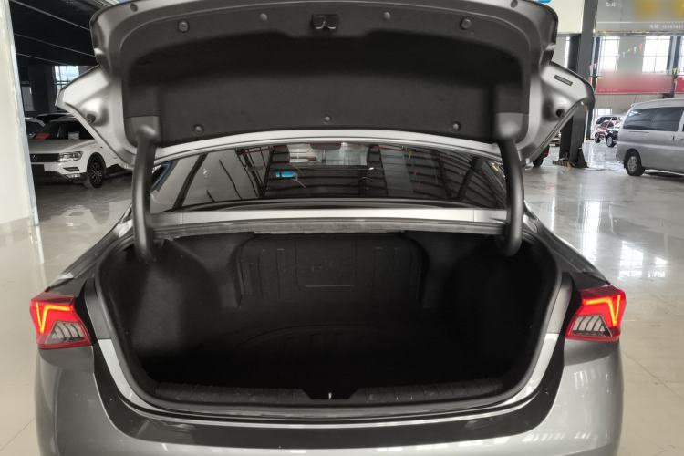 Used Kia K5 2021 270T CVVD Refreshed Edition Trunk
