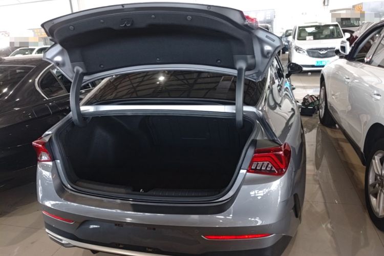 Used Kia K5 2021 270T CVVD Refreshed Edition Trunk
