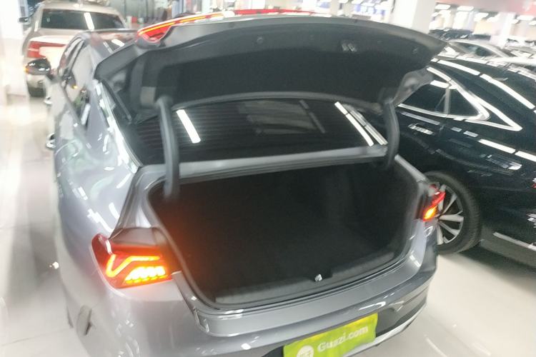 Used Kia K5 2021 270T CVVD Refreshed Edition Trunk