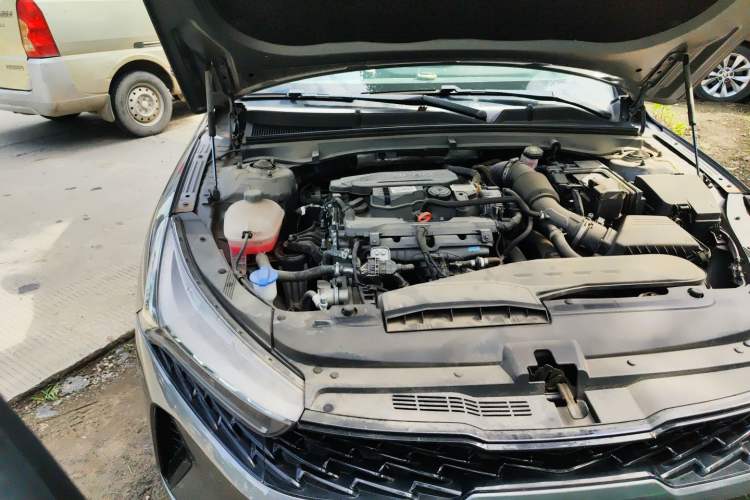 Used Kia K5 2021 270T CVVD Refreshed Edition Engine Bay Right