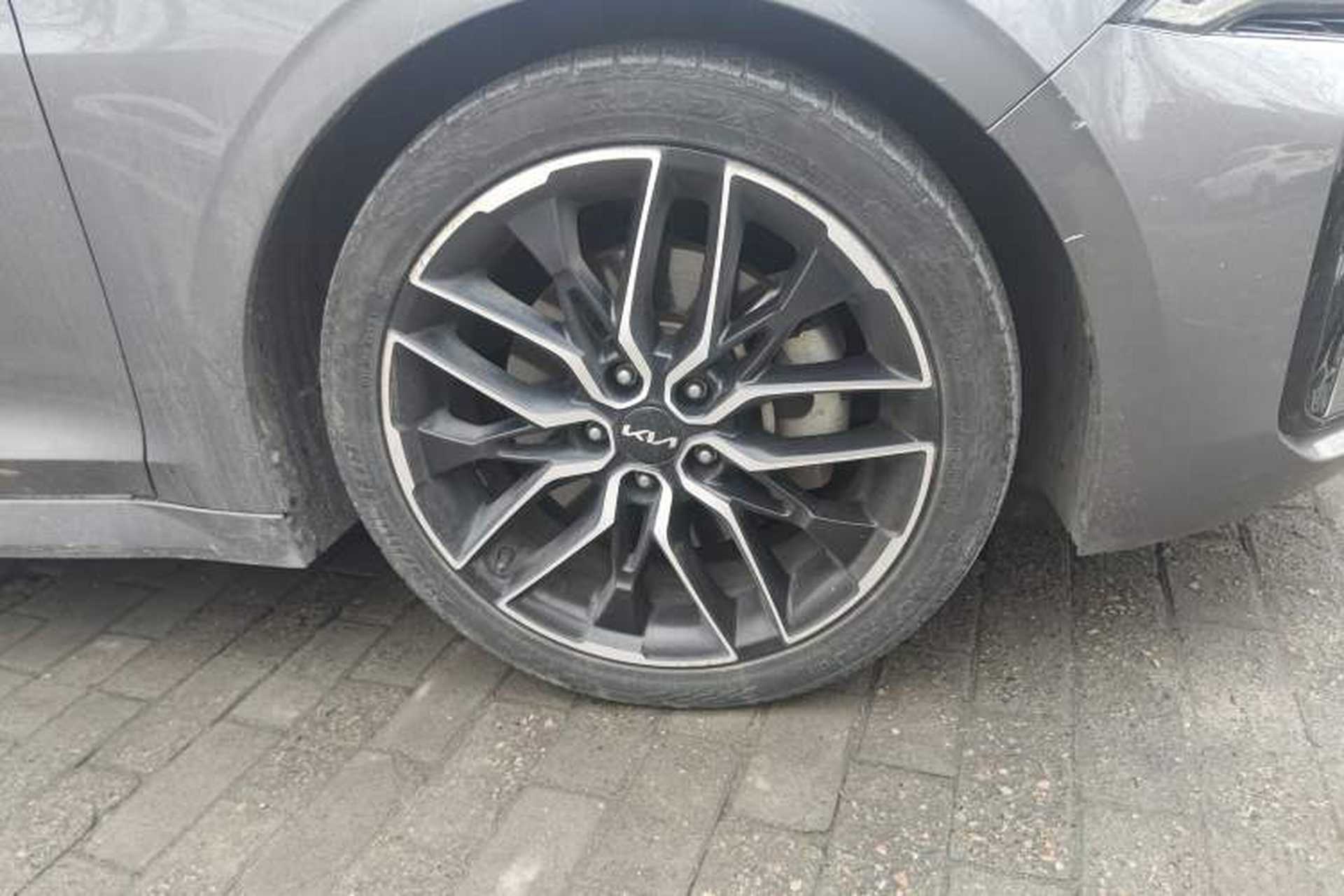 Used Kia K5 2021 380T GT-Line Flagship Edition Right Front Wheel Hub