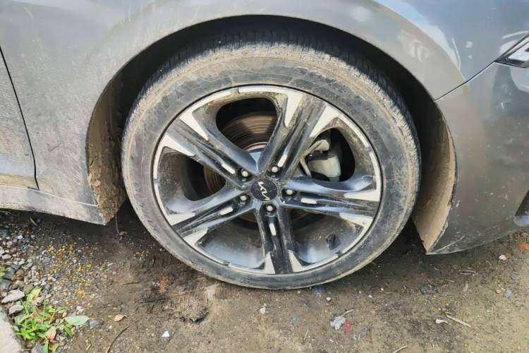 Used Kia K5 2021 270T CVVD Refreshed Edition Right Front Wheel Hub
