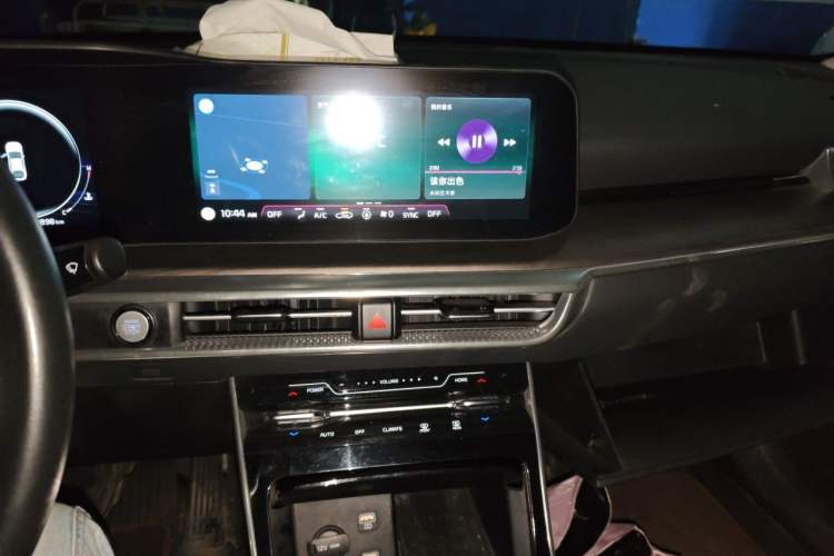 Used Kia K5 2021 380T GT-Line Refreshed Edition Audio And AC Panel