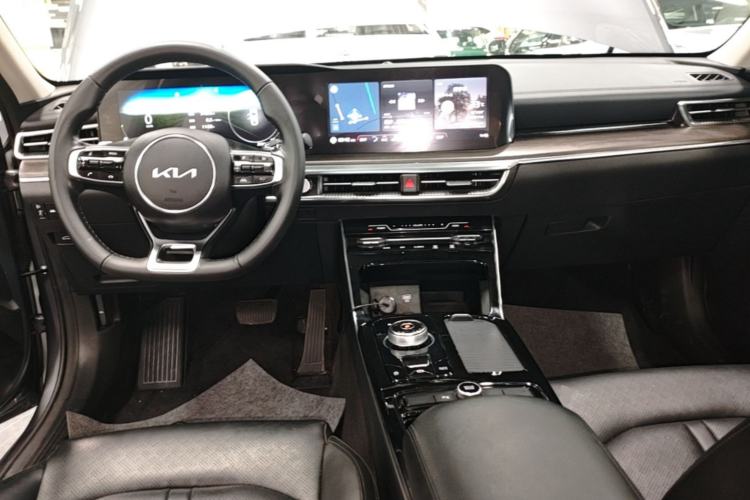 Used Kia K5 2021 270T CVVD Refreshed Edition Center Console