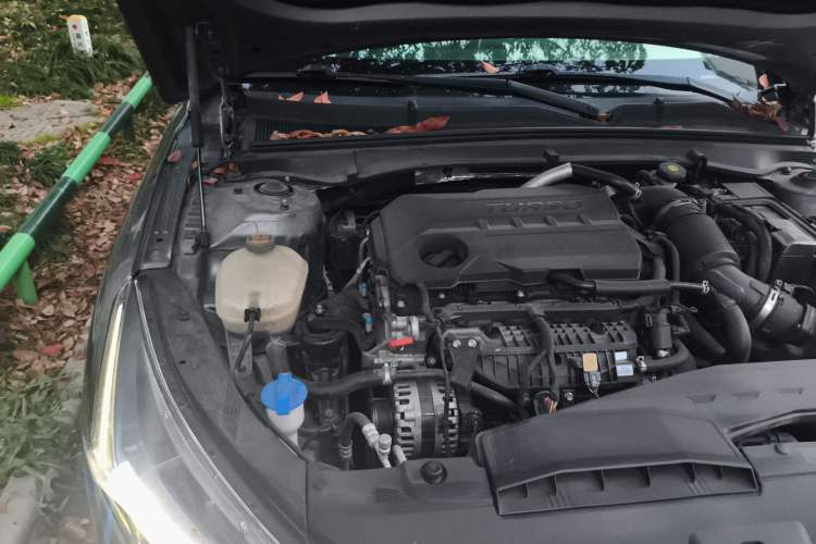 Used Kia K5 2021 380T GT-Line Refreshed Edition Engine Bay Right