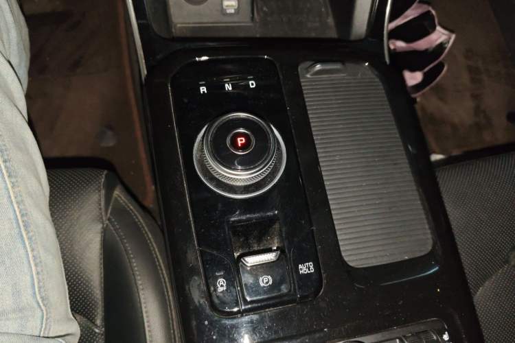Used Kia K5 2021 380T GT-Line Refreshed Edition Gear Lever