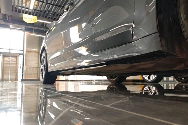 Used Kia K5 2021 270T CVVD Refreshed Edition Right Side Sill