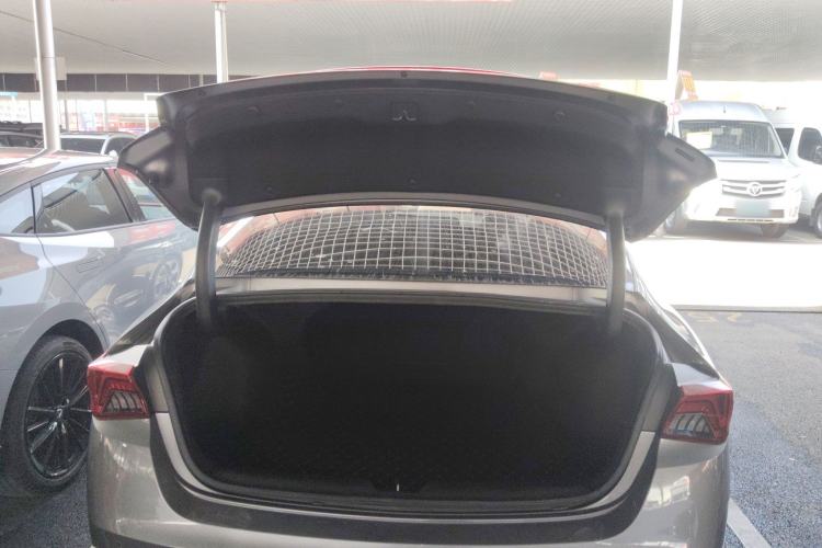 Used Kia K5 2021 270T CVVD Refreshed Edition Trunk