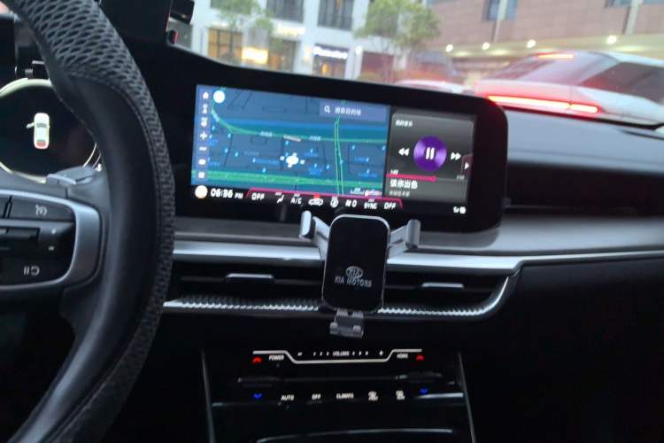 Used Kia K5 2021 380T GT-Line Refreshed Edition Audio And AC Panel