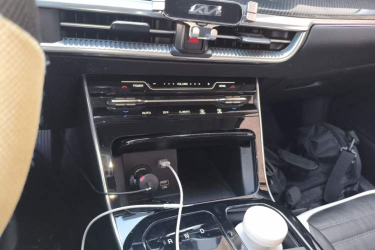 Used Kia K5 2021 270T CVVD Refreshed Edition Audio And AC Panel