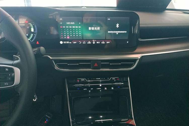 Used Kia K5 2021 270T CVVD Fashion Edition Audio And AC Panel