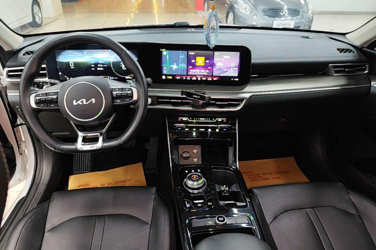 Used Kia K5 2021 380T GT-Line Refreshed Edition Audio And AC Panel